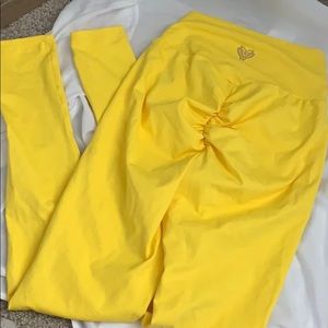 CLS yellow scrunch leggings